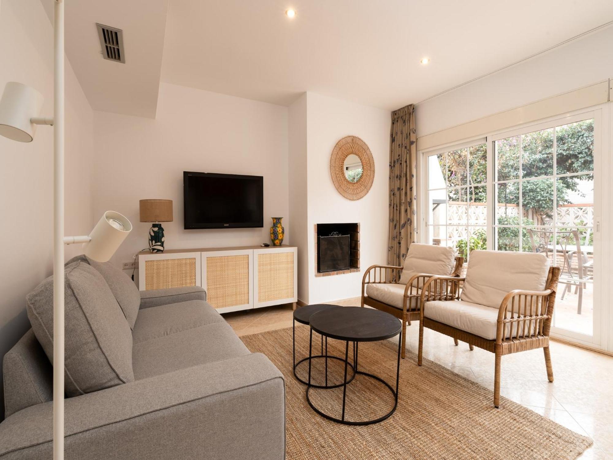 Holiday home Pleasant With Terrace *